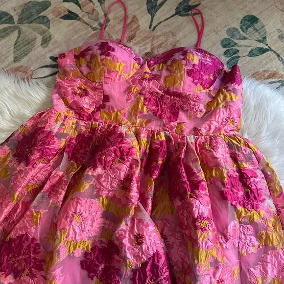 SHOWPO Brailey Mini Dress In Pink Jacquard - Picture 8 of 11